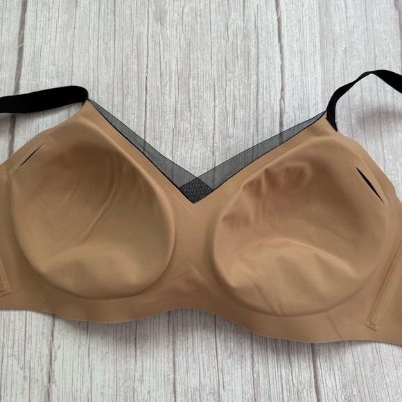 CrossOver Wireless Bra Honeylove Size 32D/DD - Picture 2 of 3